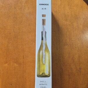 Corkcicle Air Wine Aerator and Pourer. NIB